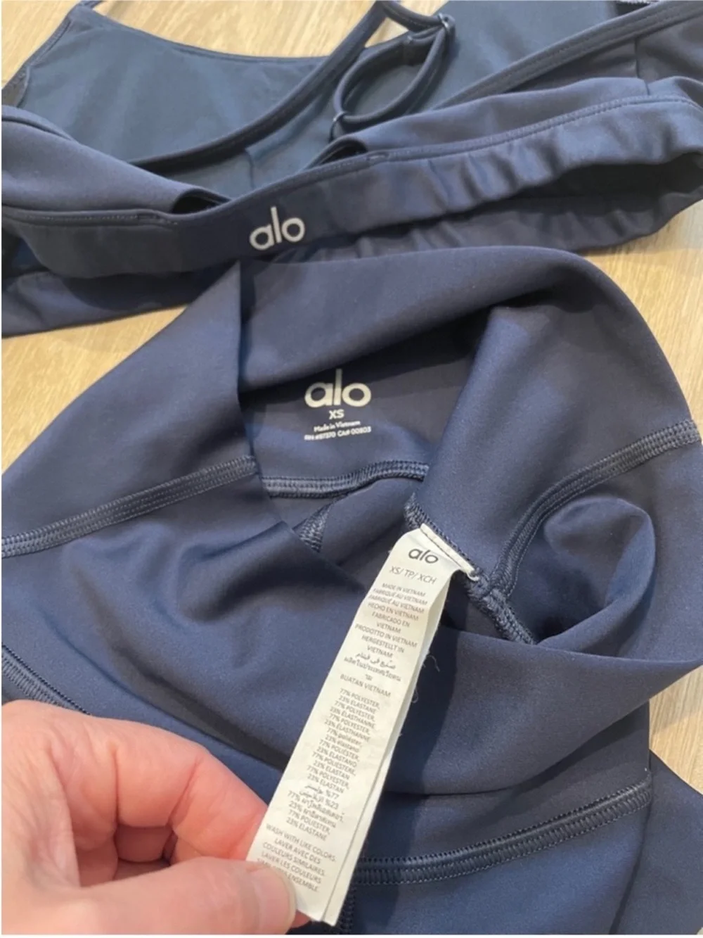 Alo Yoga Airlift Set Intrigue bra + High Rise Leggings 28